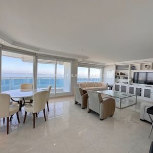 Hermoso Apartamento En Venta En Millenium Tower, Punta Del Este.