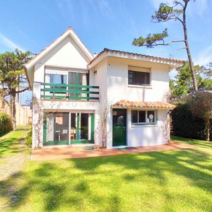 Casa En Venta De 4 Dormitorios En San Rafael, Punta Del Este.