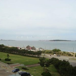 Departamento Edificio Goleta,3 Dormitorios, Mansa, Punta Del Este