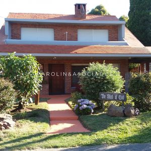 Casa De 4 Dormitorios En Venta En Mansa, Punta Del Este.