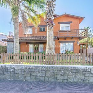 Casa De 6 Dormitorios En Península-punta Del Este