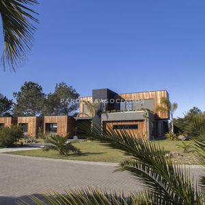 Hermosa Casa En Venta De 4 Dormitorios En Laguna Escondida, José Ignacio.