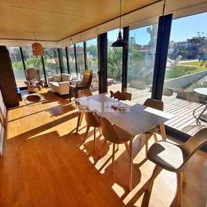 Apto En Edificio A Pasos Del Mar