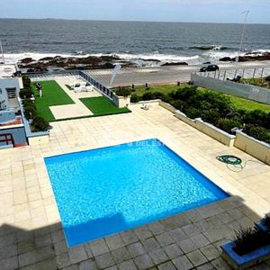 Apartamento De 2 Dormitorios En Península, Frente Al Mar