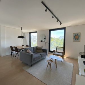 Venta Apartamento 2 Dormitorios Y Garaje En Centro Totalmente Amueblado