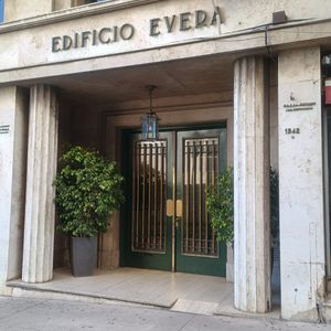 Venta De Oficina En Ciudad Vieja