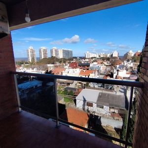 Alquiler Monoambiente Con Balcón En Pocitos Nuevo Luminoso