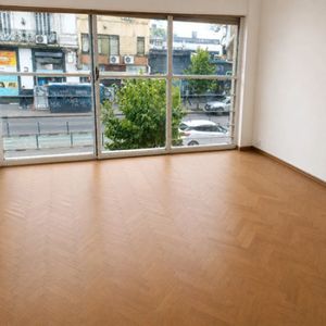 Alquiler Apartamento 2 Dormitorios Sobre 18 De Julio Cordón