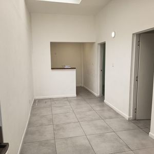 Alquiler A Pasos De La Rambla Apartamento 3 Dormitorios En Palermo