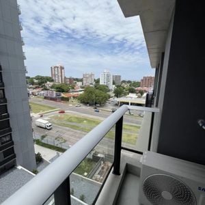 Alquiler Apartamento De 1 Dormitorio Con Garaje En Malvin