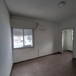 Alquiler Apartamento De 1 Dormitorio En La Figurita