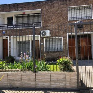 Alquiler Casa 4 Dormitorios 3 Baños Garaje Sin Gastos Malvin