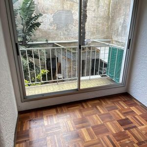 Alquiler De Monoambiente Entre Soriano Y Canelones Centro