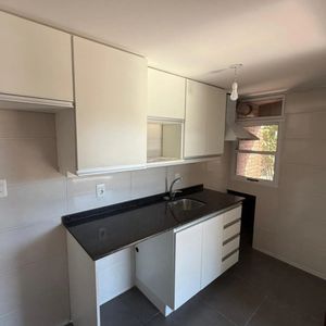 Alquiler Apartamento 2 Dormitorios Cordón Balcón Luminoso