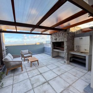 Alquiler Penthouse 2 Dormitorios Puerto Buceo Terraza Parrillero Piscina