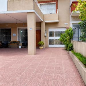 Alquiler Apartamento 2 Dormitorios Patio Con Parrillero Sin Gastos Comunes En Malvin