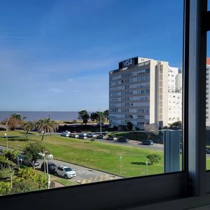 Alquiler Apartamento 2 Dormitorios 2 Baños Cochera Opcional En Malvin