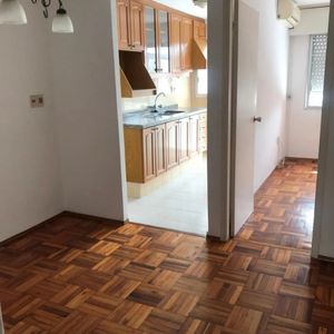 Alquiler Apartamento 1 Dormitorio Amplio Y Luminoso Con Garaje En Pocitos