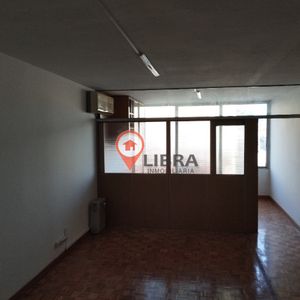 Impecable Apartamento De 1 Dormitorio En Ciudad Vieja. Excelente Vista. Para Oficina O Vivienda.
