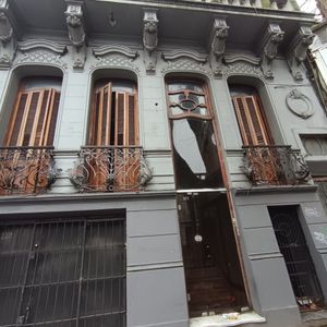 Venta Casa A Reciclar En Parque Rodó Para Vivienda O Empresa
