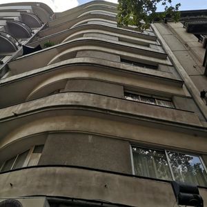 Venta Apartamento De 3 Dormitorios 2 Baños Balcón En Centro