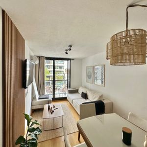 Venta Apartamento Amueblado Pocitos  2 Dormitorios 2 Baños Garage