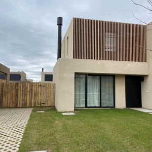 Casa En Alquiler La Tahona