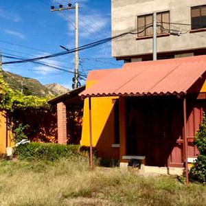 Oferta De Casa En Venta Con Amplio Terreno En Mecapaca (taipichulo)