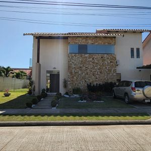 Casa En Venta En Condominio¡