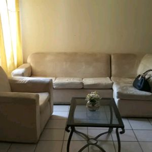 Business Brocker Da En Anticretico Bonita En Urbanización Cerrada  Casa De 3 Dor