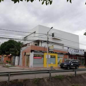 Casa Comercial