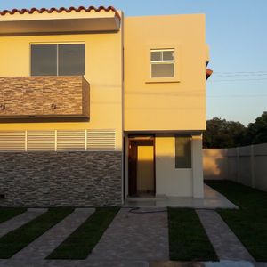 Casa A Estrenar
