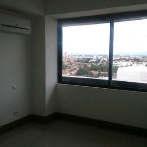 Departamento De Lujo En Alquiler Equipetrol