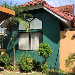 Casa En Alquiler En Zona Oeste Condominio Vittoria