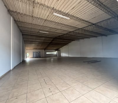 Locales En Alquiler - Zona Norte Av. Banzer