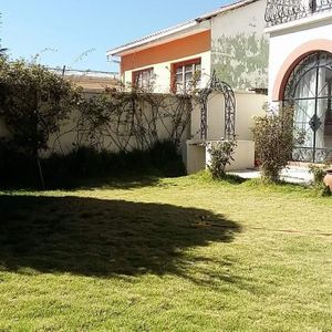 Hermosa Casa Con Jardin Por La Plaza España