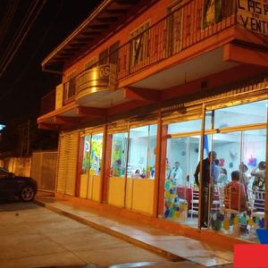 Amplia Casa Con Oportunidad De Negocio O Inversión En Zona De Plusvalía 