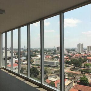 Amplias Oficinas En Alquiler