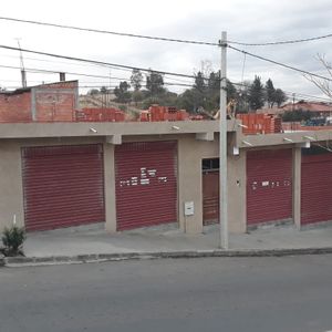 Vendo Casa En La Zona Más Comercial De Tarija  
