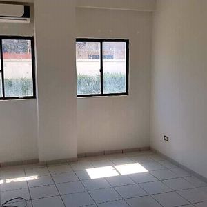 Dpto En Venta Cond.2 Hermanas Z/norte