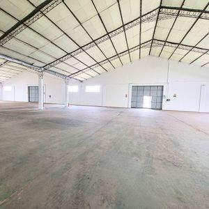 En Venta! Galpones Industriales Con Oficinas Sobre Carretera A Warnes