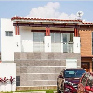 Hermosa Casa 