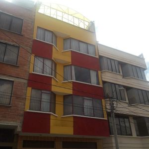 Casa De 5 Plantas, Tres Departamentos, Tienda, Solario