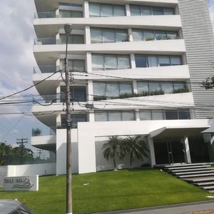 Departamento En Torre Iberica