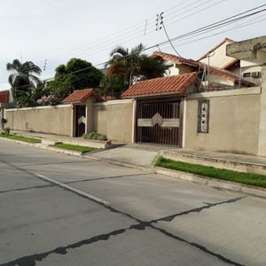 Casa Grande En Zona Sur, Vivienda Y Negocio !