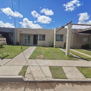 Casa Cond El Bosque 3 Dorm Con Dependencia