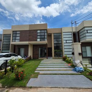 Casa En Venta En Urubó  Condominio Los Parques III