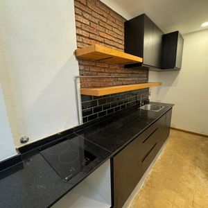 Va454 / Hermoso Apto Reciclado De 2 Dormitorios Con Patio /CV