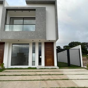 Casa Con Piscina