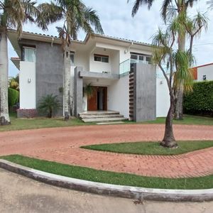 Casa En Alquiler - Urubo Garden
